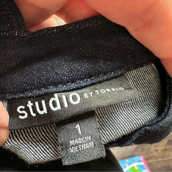 Studio by Torrid size 1 cropped denim corset vest NEW dark blue denim stretch - Picture 9 of 9